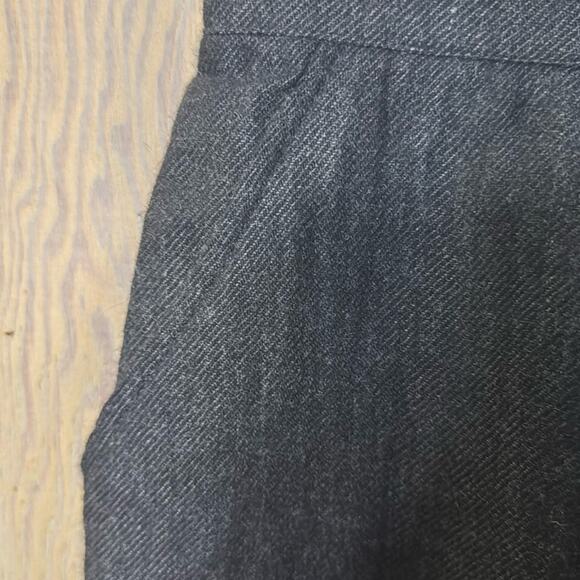 Vintage NWT Umberto Ginocchietti Women's Charcoal Midi Skirt - Picture 3 of 7